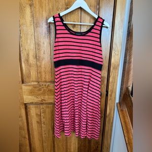 Maternity casual dress. Size large 10/12.